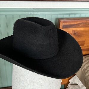 Black Grizzly Felt Hat